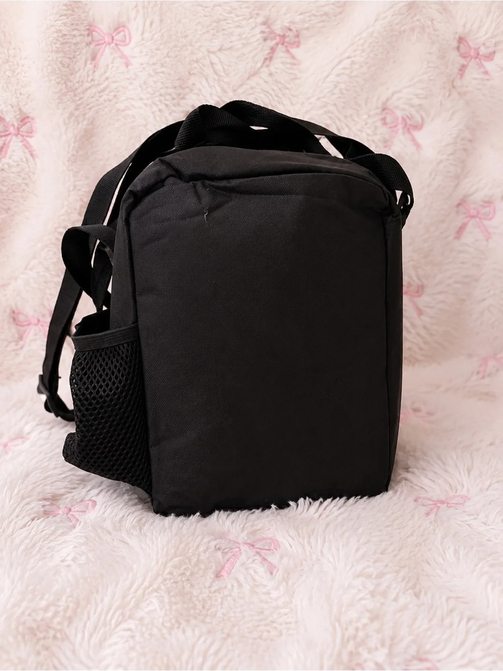 Hello Kitty Black and Pink Kids Lunch Bag with Adjustable Strap NEW